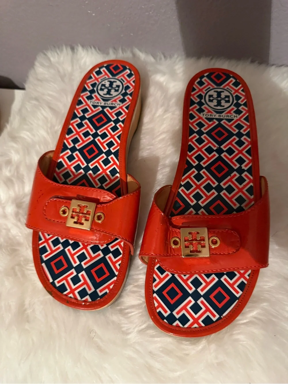 Tory Burch Kids Red-Orange Patent Slide Sandals with Logo